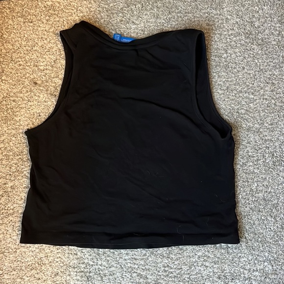 Adidas Cropped Logo Shirt - Picture 2 of 5